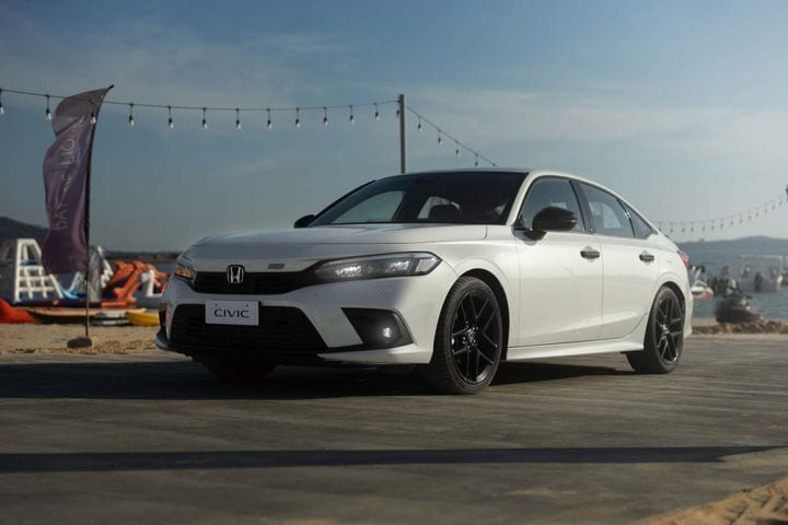 parked honda civic car
