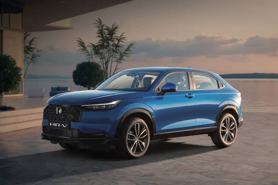 A parked blue Honda HR-V 2025