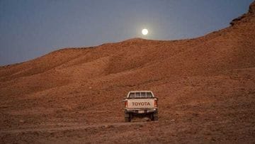 تويوتا لاند كروزر بيك أب