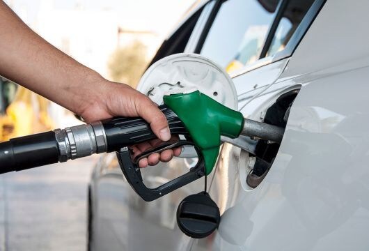 مضخات البنزين في محطة البنزين