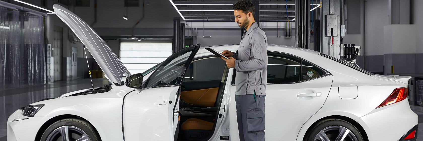 the-importance-of-having-a-car-service-plan-lexus
