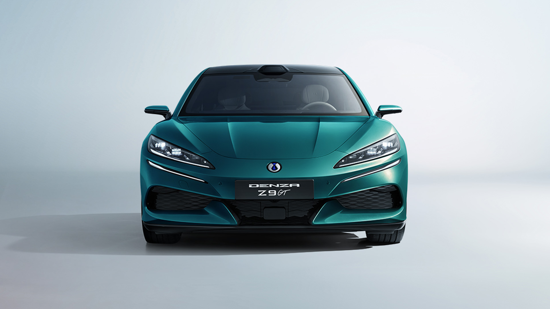 الواجهة الأمامية لسيارة DENZA Z9GT