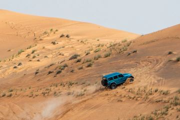 ماذا يعني رمز 4x4 على سيارة الجيب؟