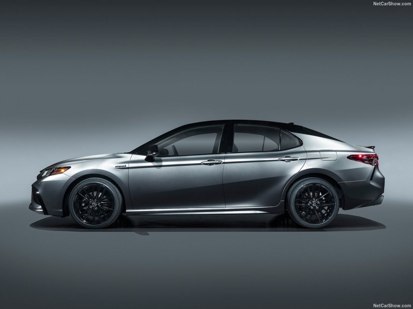 Buy the New Toyota Camry 2.5L 2024 SE Model Toyota UAE