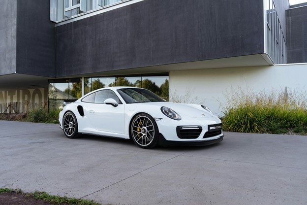 Side View of a white Porsche 911 Turbo S
