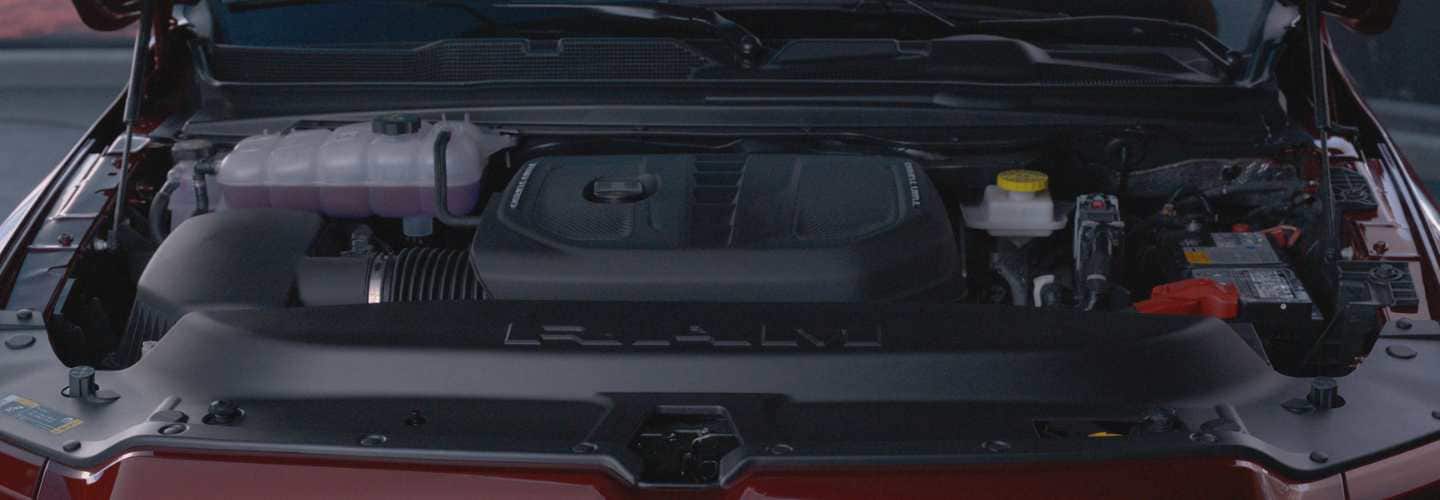 when-do-you-need-an-engine-oil-change-and-how-to-check-the-engine-oil-level