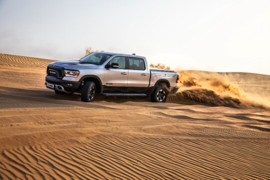 : كيف تختار شاحنة بيك أب يُعتمد عليها؟