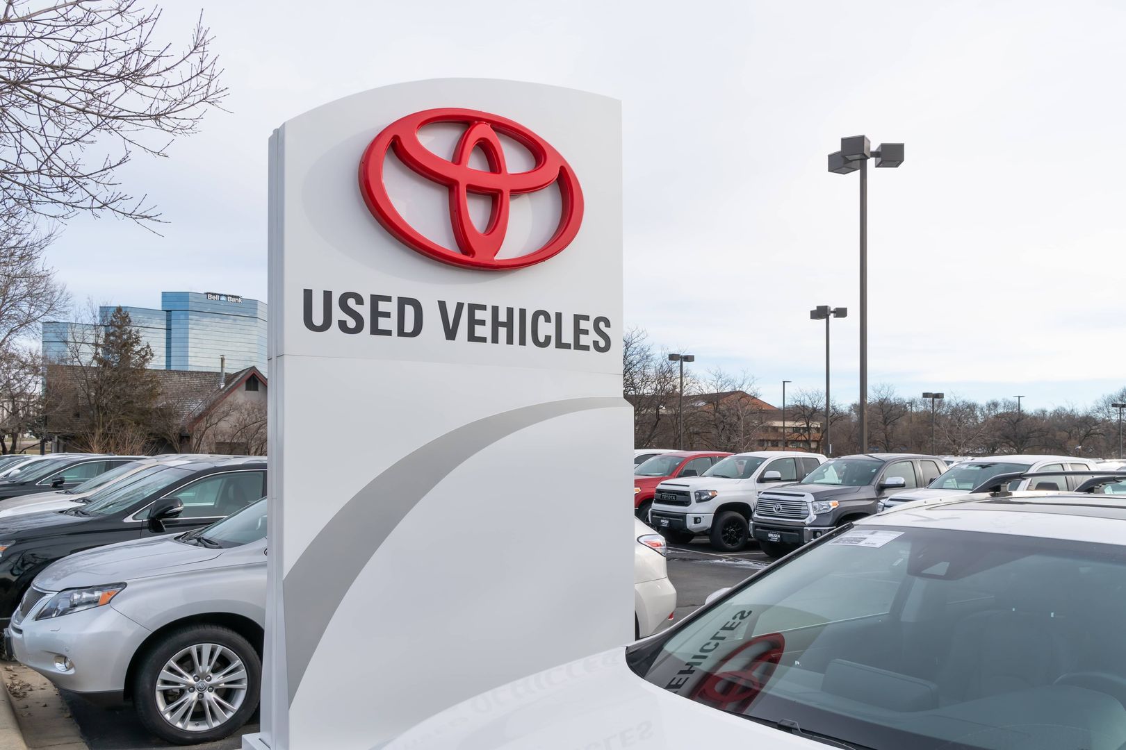 Is it worth buying a pre-owned car in the UAE