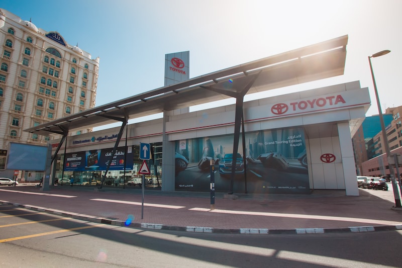 Airport Road Deira Showroom