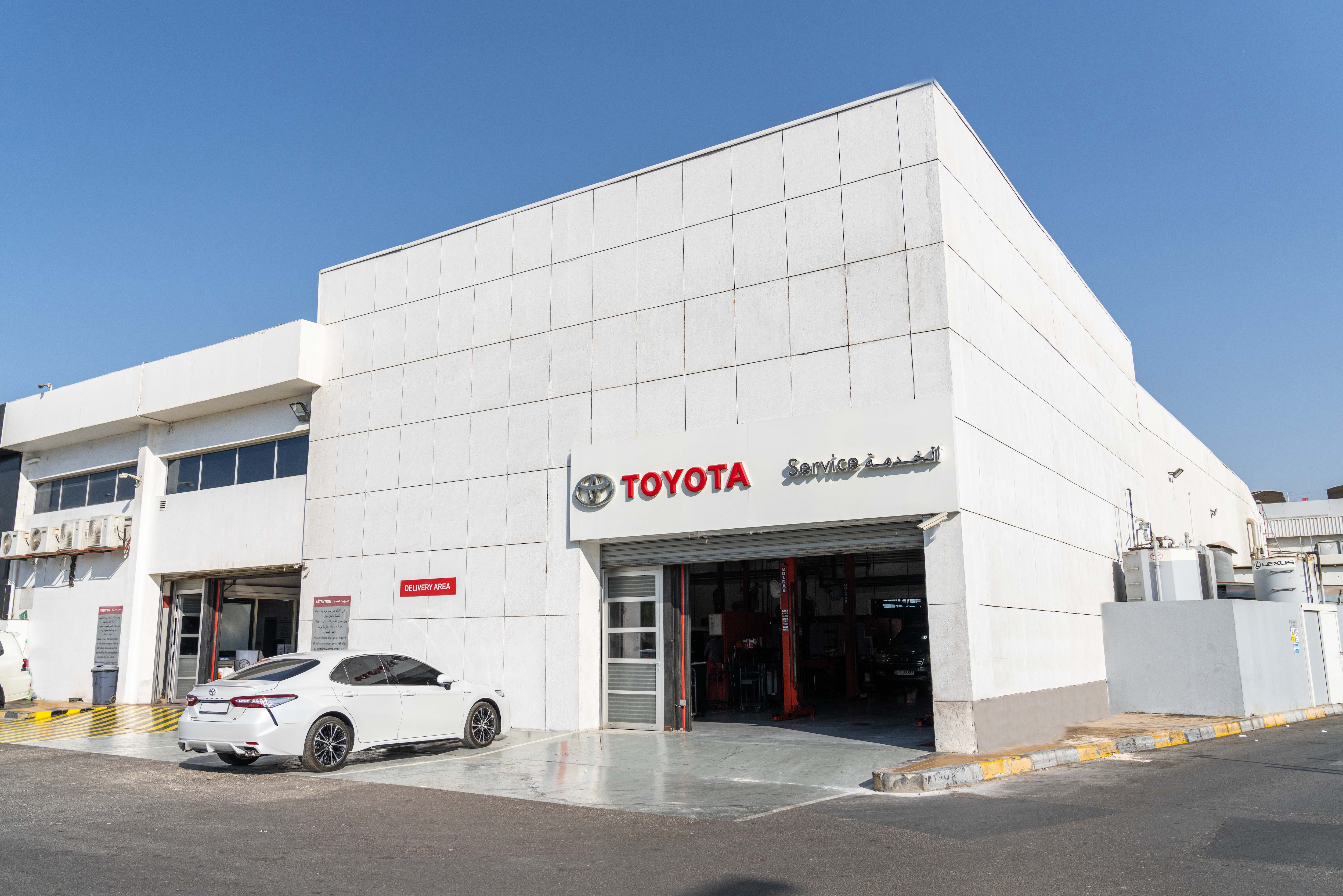 Abu Dhabi, Airport Road Service Center