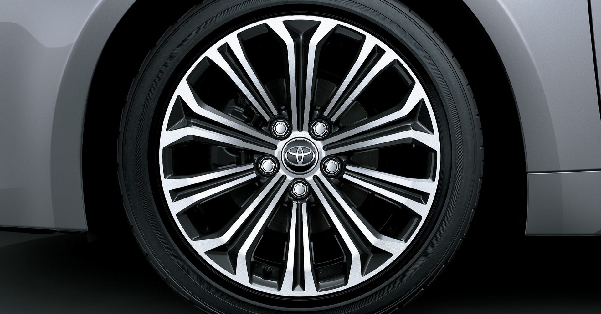 toyota alt 1