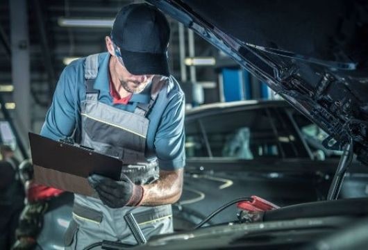 لماذا تشتري خطط خدمة سيارات تويوتا؟
