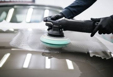 What is The Difference Between Detailing and Polishing?