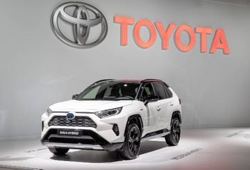 Rav4 Vs Rav4 Hybrid