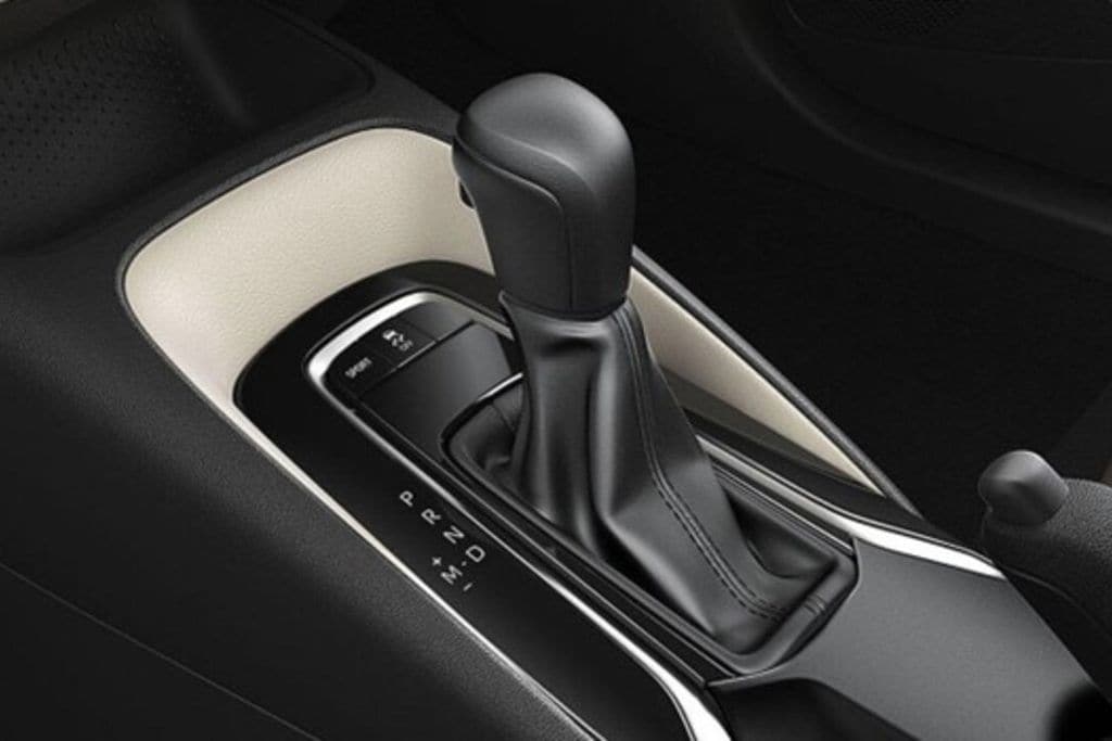 Gear stick in a Toyota Corolla