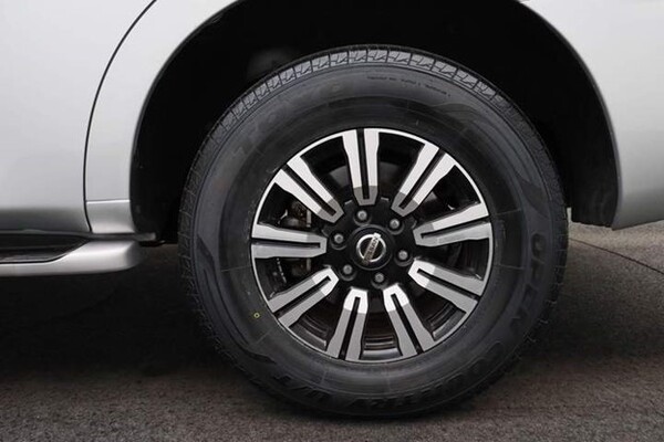 Detailed tyre image of a Nissan Patrol