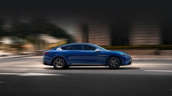 A Blue BYD HAN electric car