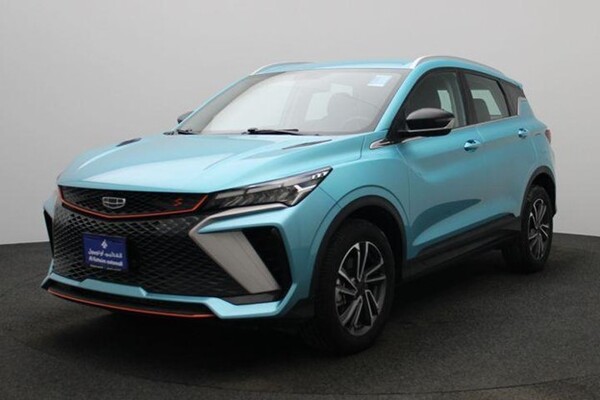 Front view of a blue Geely Coolray