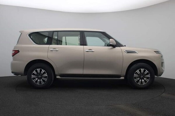 Tyres of a Nissan Patrol